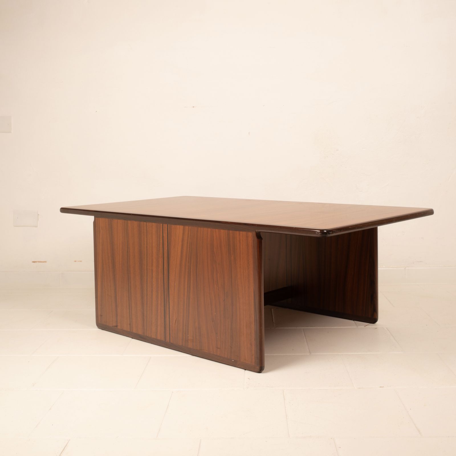 "Artona" Coffee Table By Afra And Tobia Scarpa For Maxalto photo Furniture
