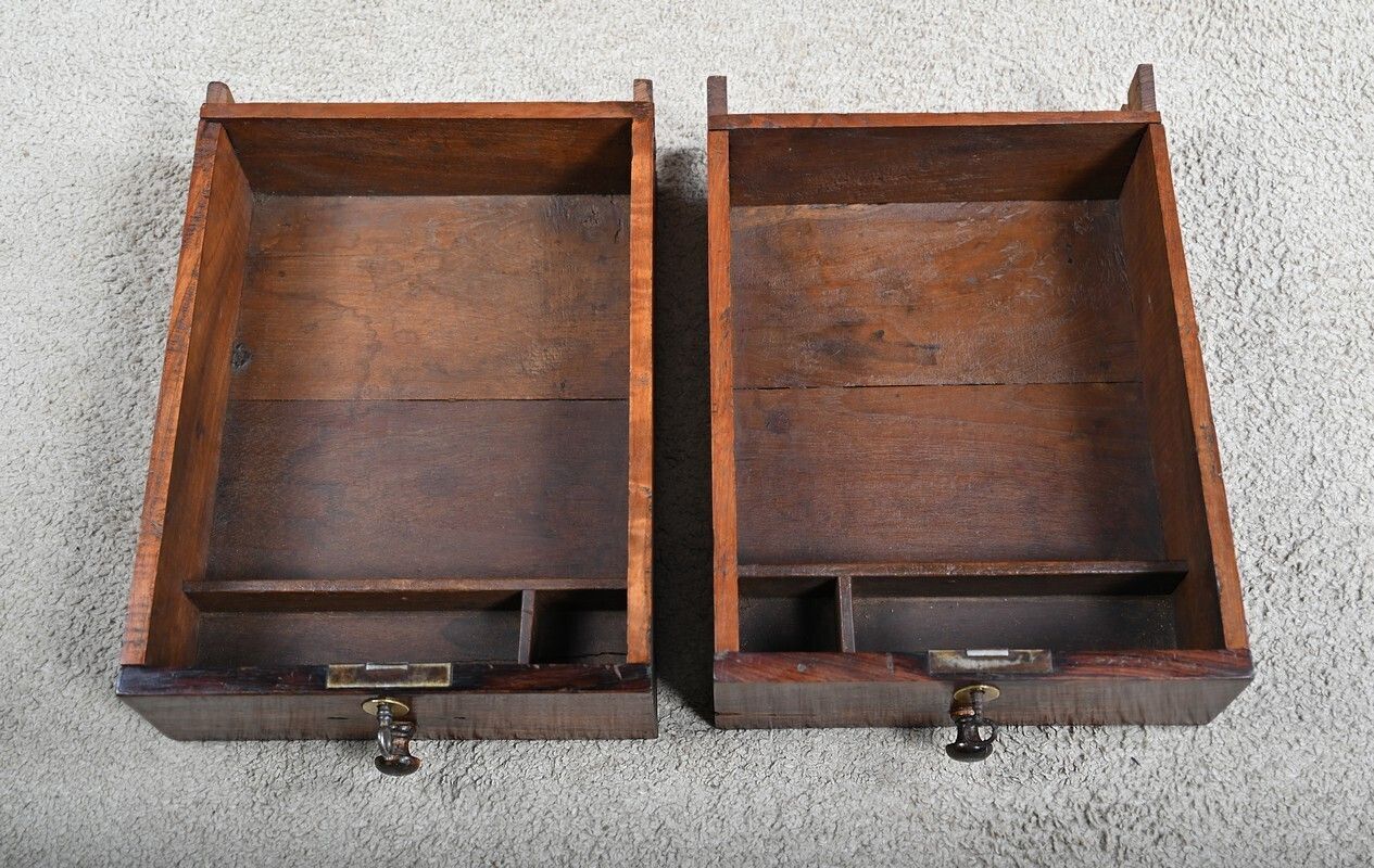 photo vinterior Small Teak Spice Cabinet, Pondicherry, India – Late 19th Century