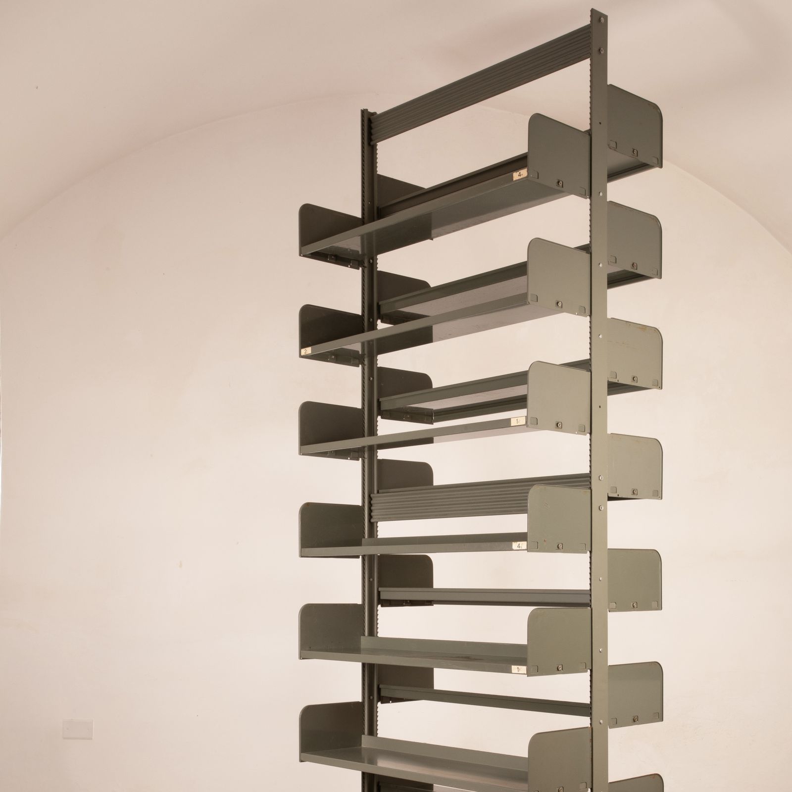 photo vintage Xl Congress Bookcase Produced By Lips Vago In 1960