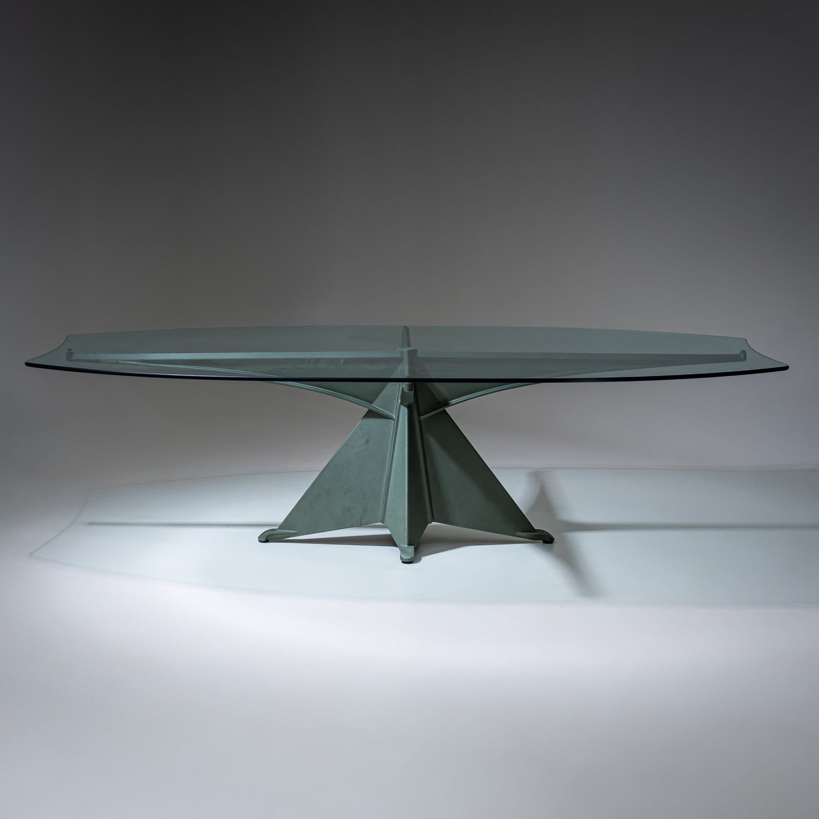 Aluminium En Glazen Eettafel, Model "Alada", Toegeschreven Aan Oscar Tusquets Voor Casas, Spanje, Jaren 1980 photo buy