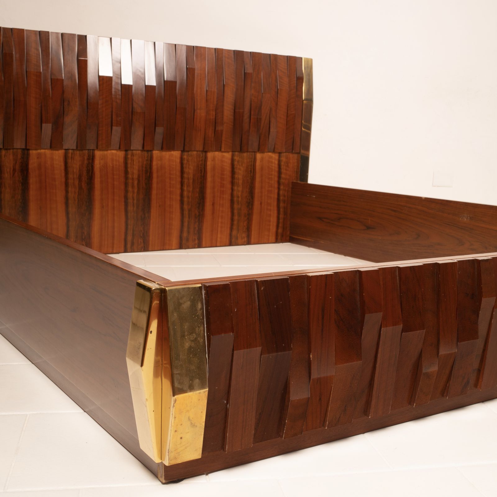 Rare "Barium" Bed By Luciano Frigerio For Frigerio Di Desio photo for sale