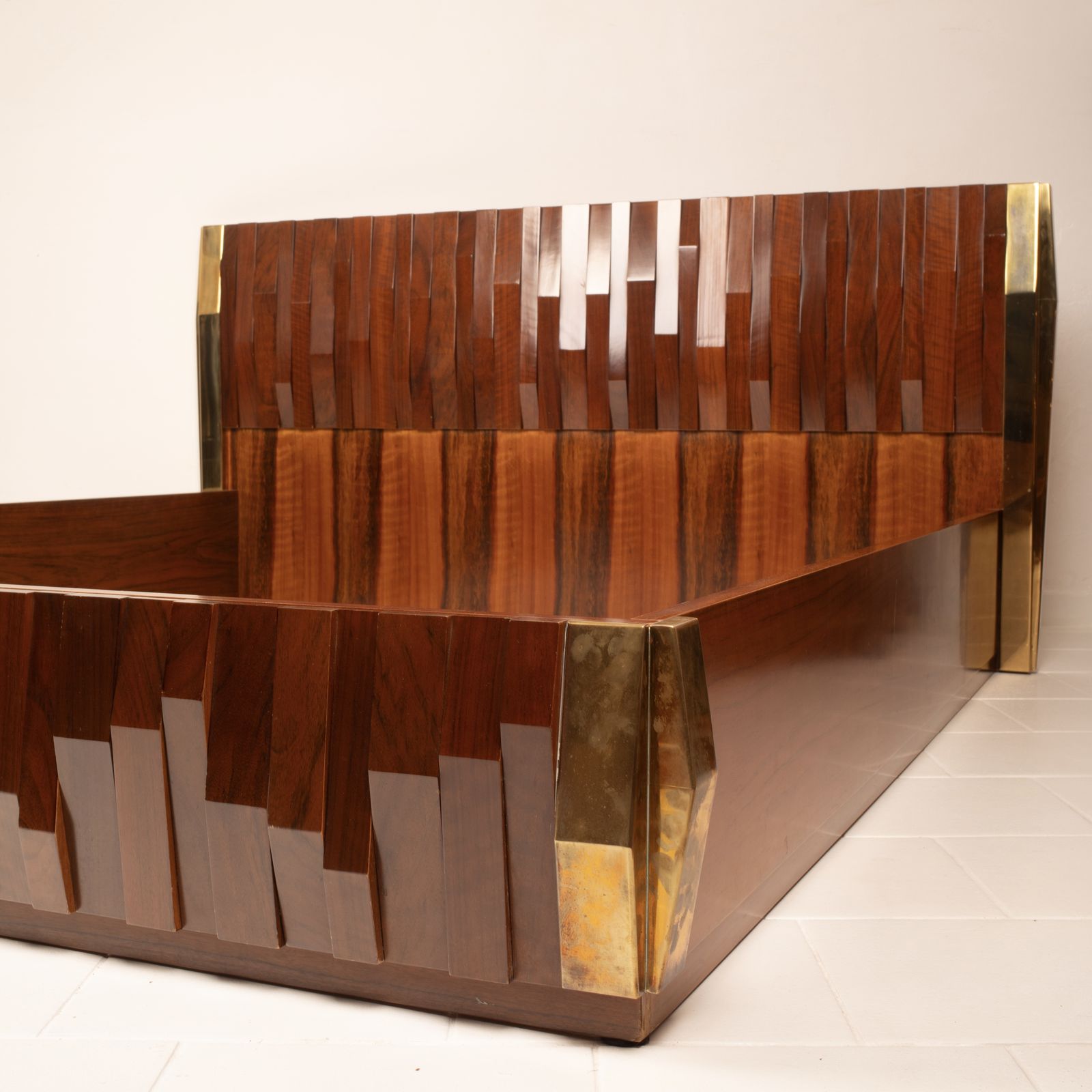 photo buy Rare "Barium" Bed By Luciano Frigerio For Frigerio Di Desio