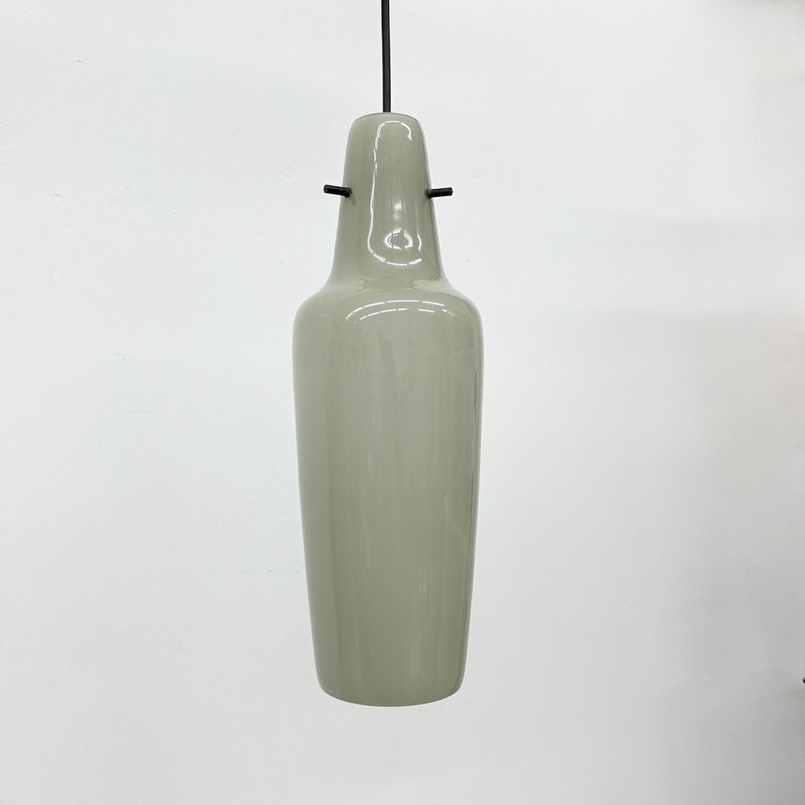 Mid Century Grijze Glazen Hanglamp, Ca. Jaren 1960, Scandinavisch photo Verlichting