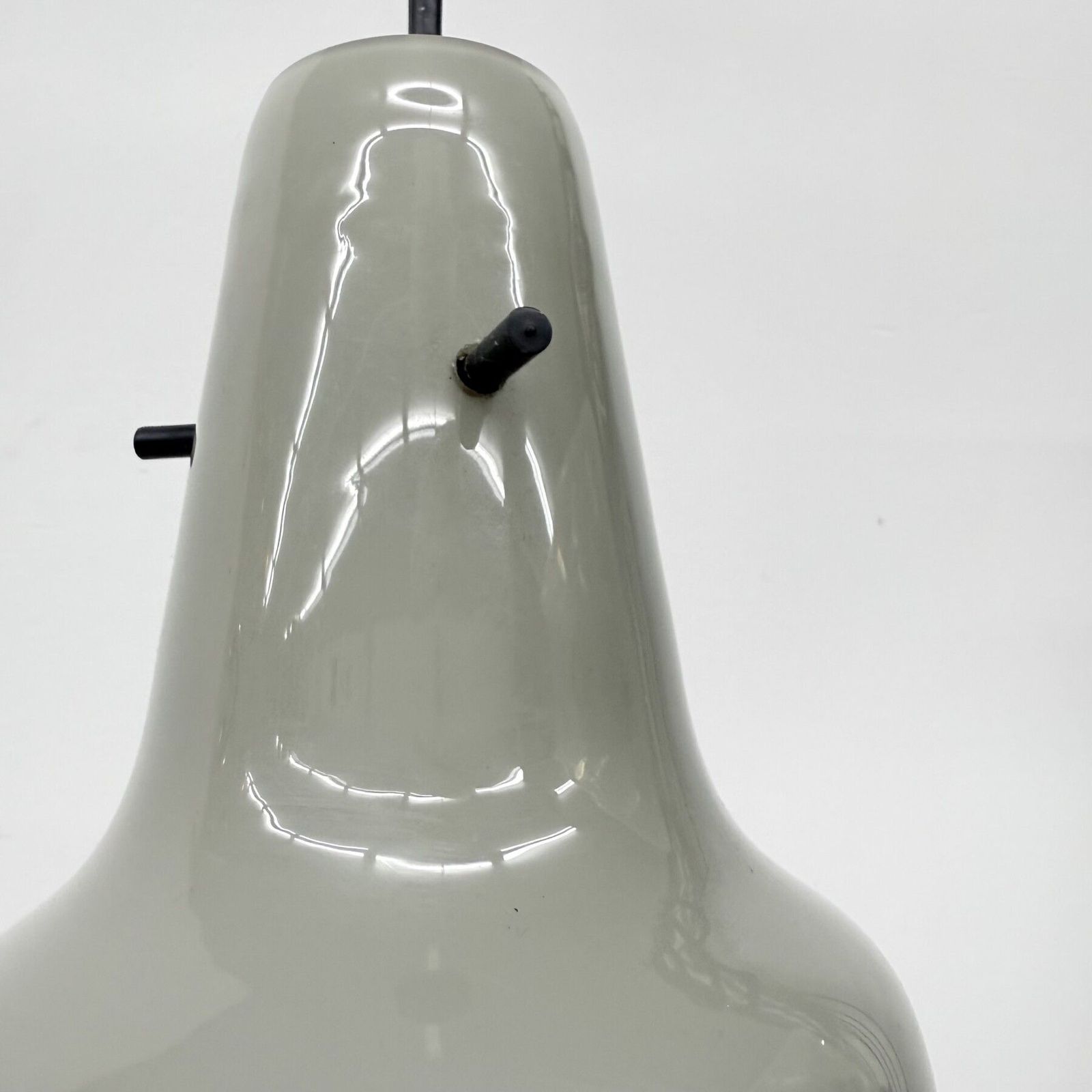 Mid Century Grijze Glazen Hanglamp, Ca. Jaren 1960, Scandinavisch photo 191.0