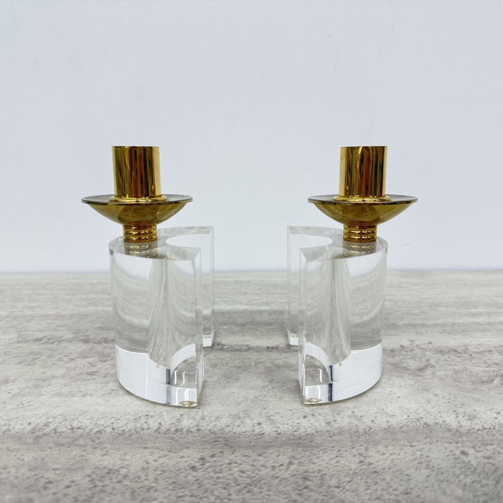 Set Van 2 Lucite Kandelaars, Ca. Jaren 1970 photo Woonaccessoires
