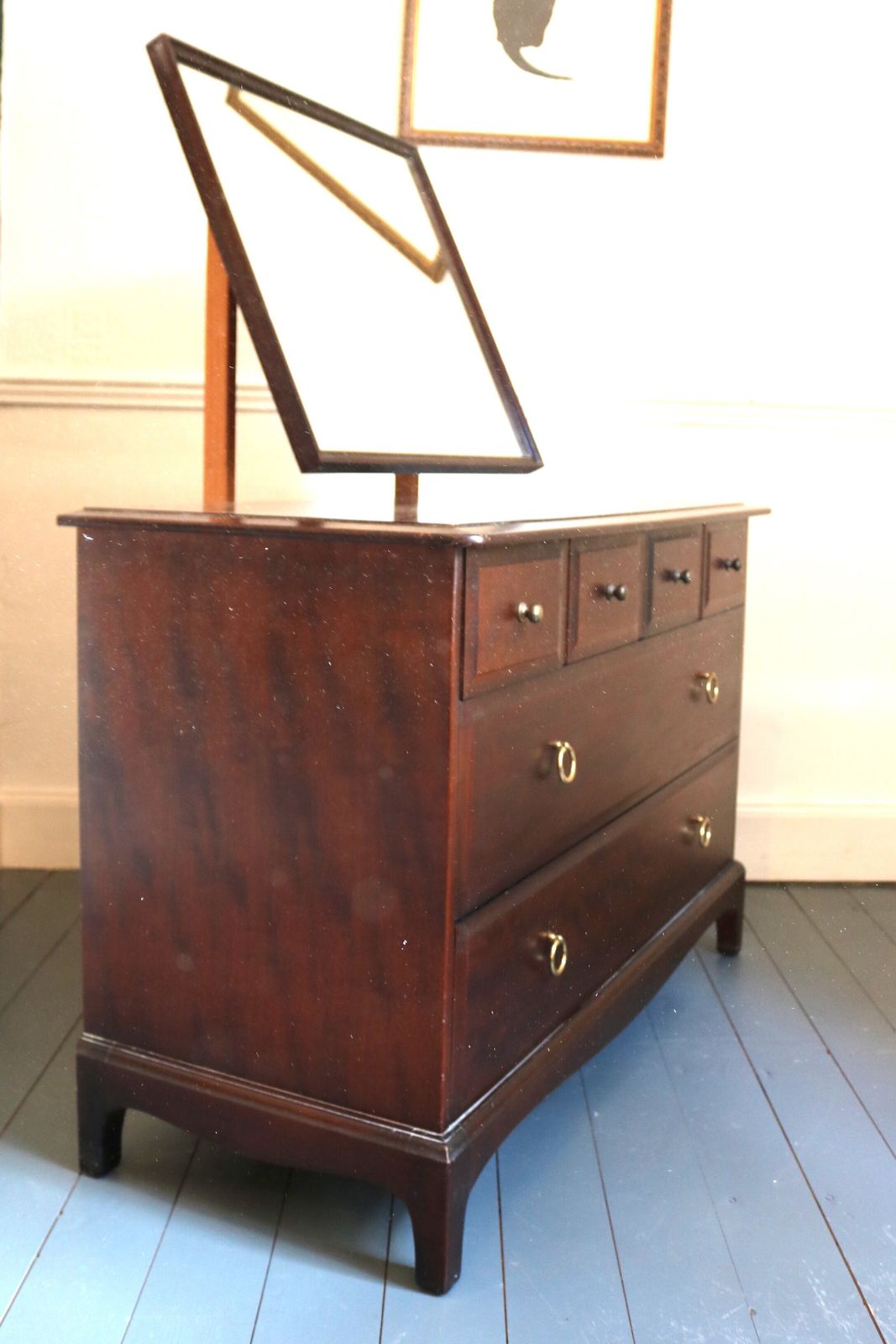 Stag Minstrel 4 Over 2 Drawers/Dresser With Mirror photo furniture