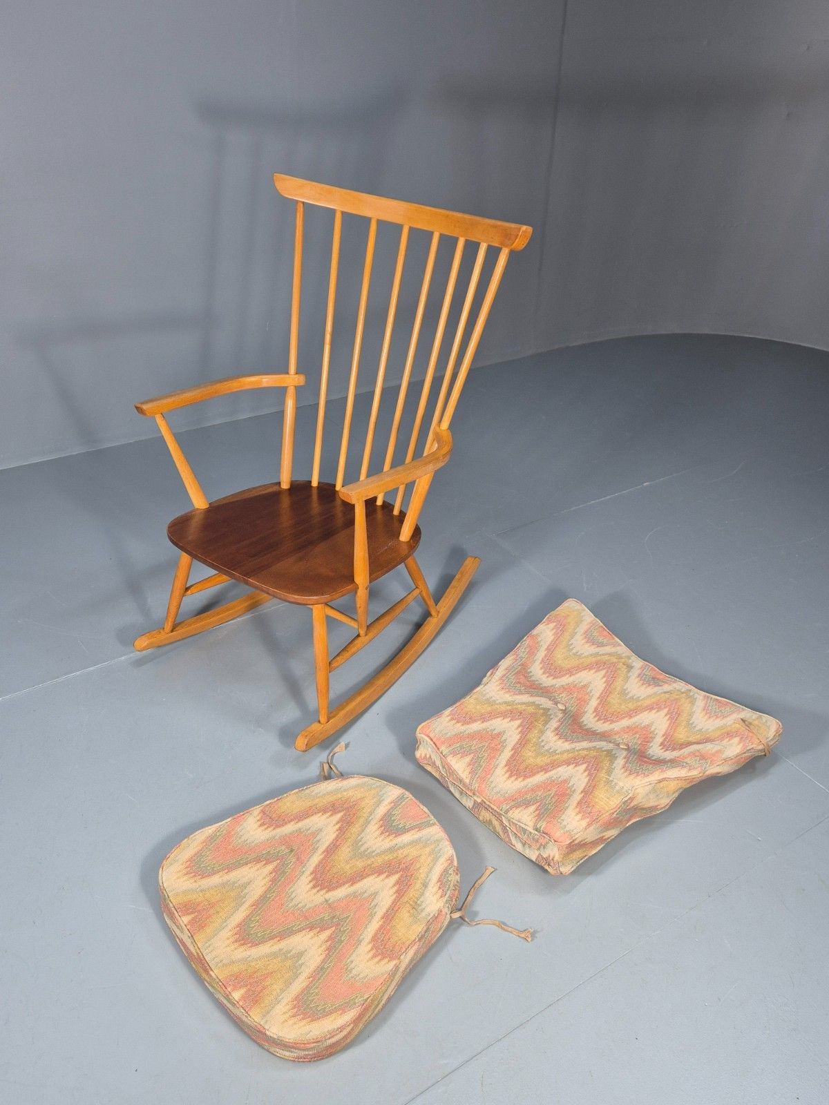 photo vinterior Mid Century Rocking Chair Scandinavian Design 1960s Retro Eb10924 Mnor