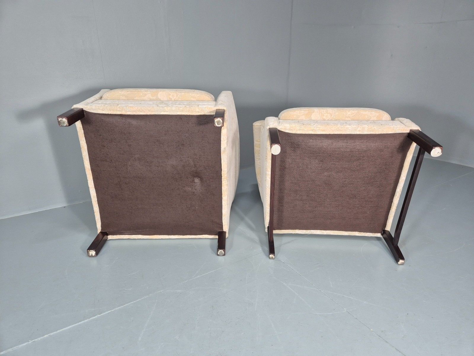 2 1970s Retro Lounge Chairs Danish Floral Cream Upholstery Eb10764 Vclo photo vinterior