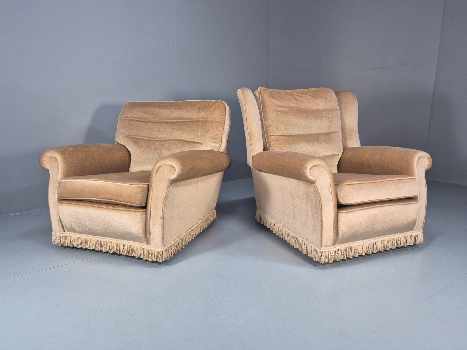 1970s Luxury Lounge Chairs Lowback And Wingback Gold Velour Retro  Eb10631 Vclo