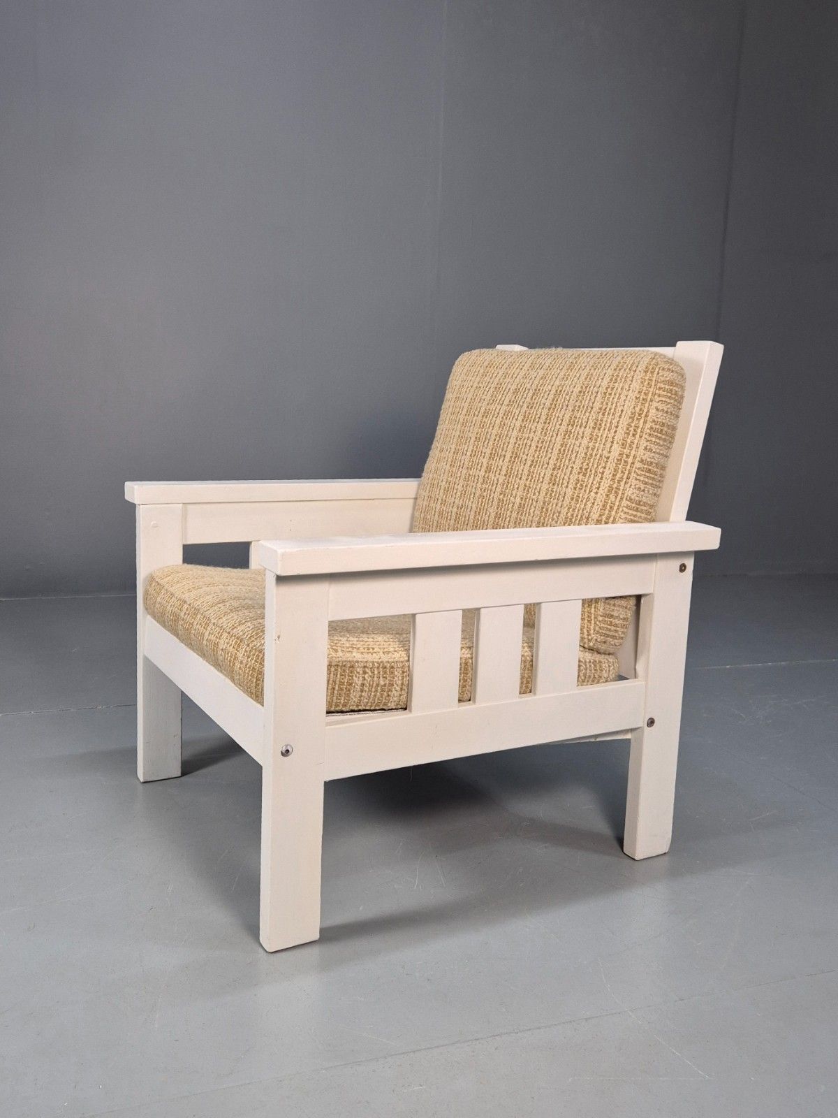 Vintage Shaker Style Lounge Chair Modern Edition Eb10262 Mnor photo furniture