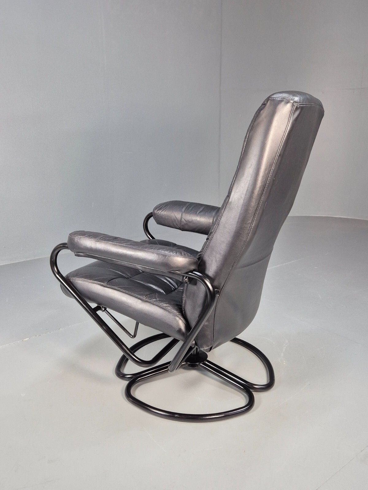 Vintage Danish Black Leather Vinyl Swivel Recline Chair 1980s Retro Eb9311 Mswi photo buy