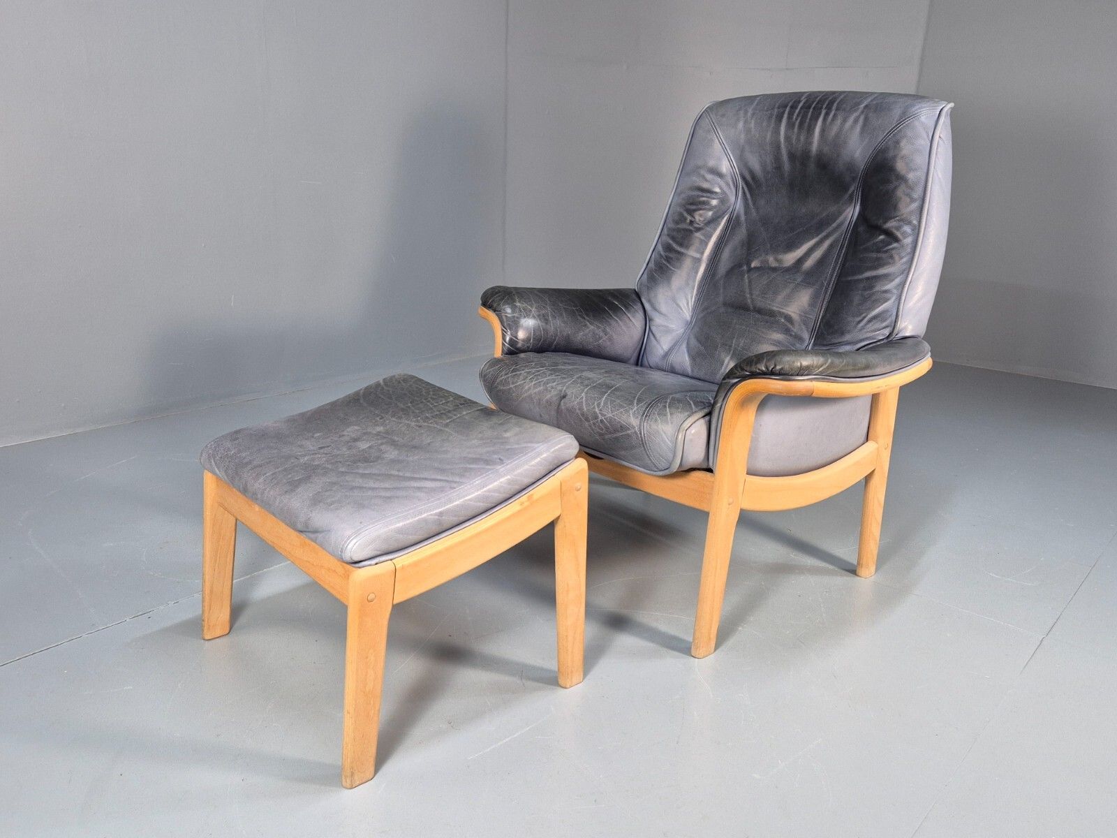 Mogens Hansen Leather Chair And Footstool Vintage Danish Design 1990 Eb9270 Mnor photo furniture