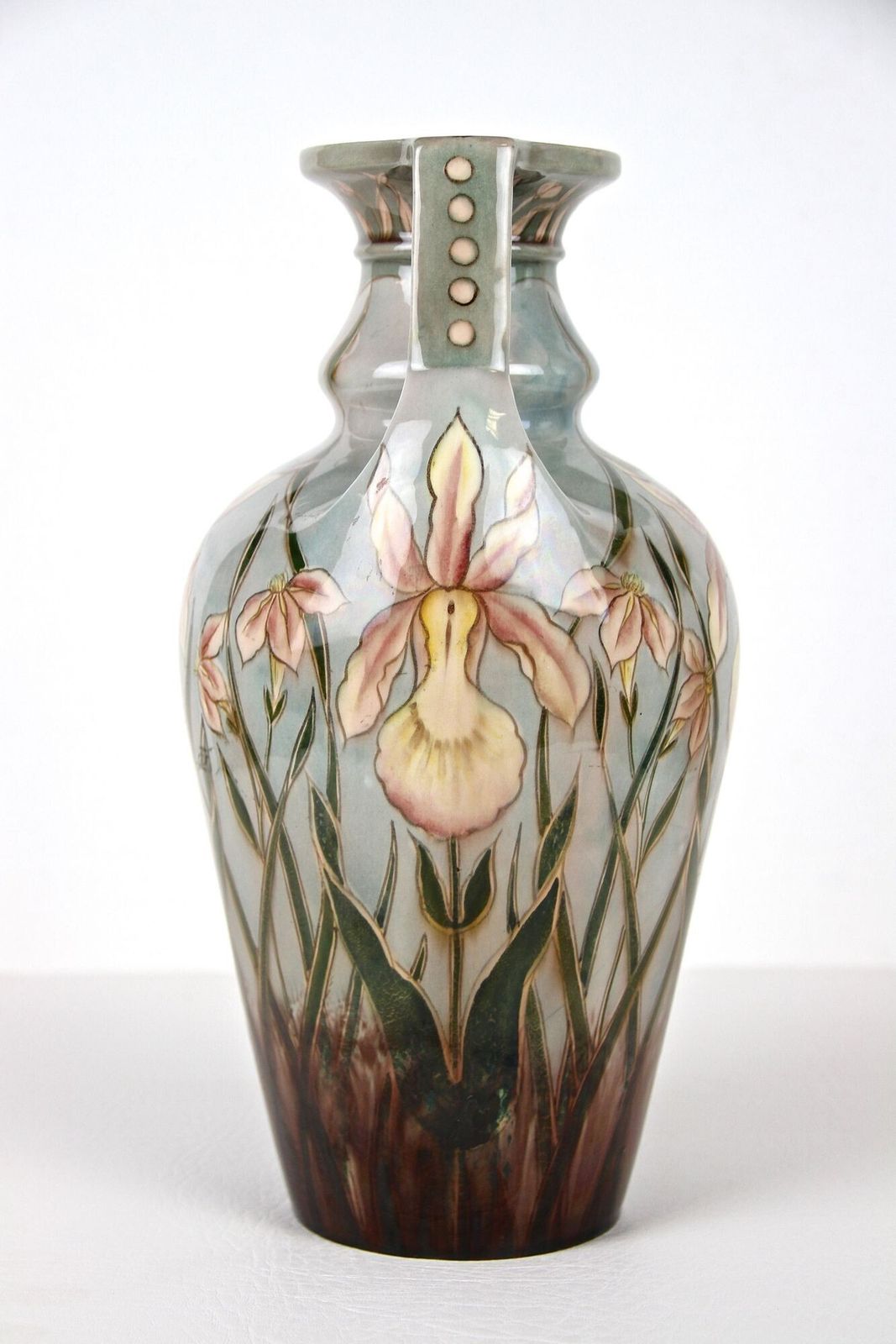 20th Century Art Nouveau Majolica Vase By Gerbing & Stephan, At Ca. 1910 photo vintage