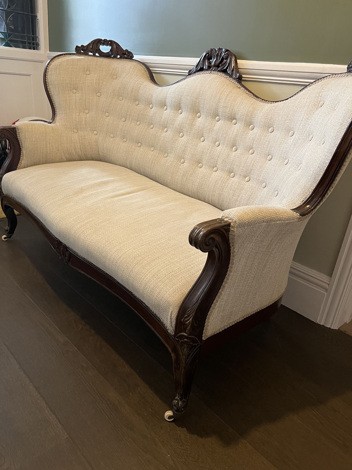 Queen Anne Sofa photo furniture