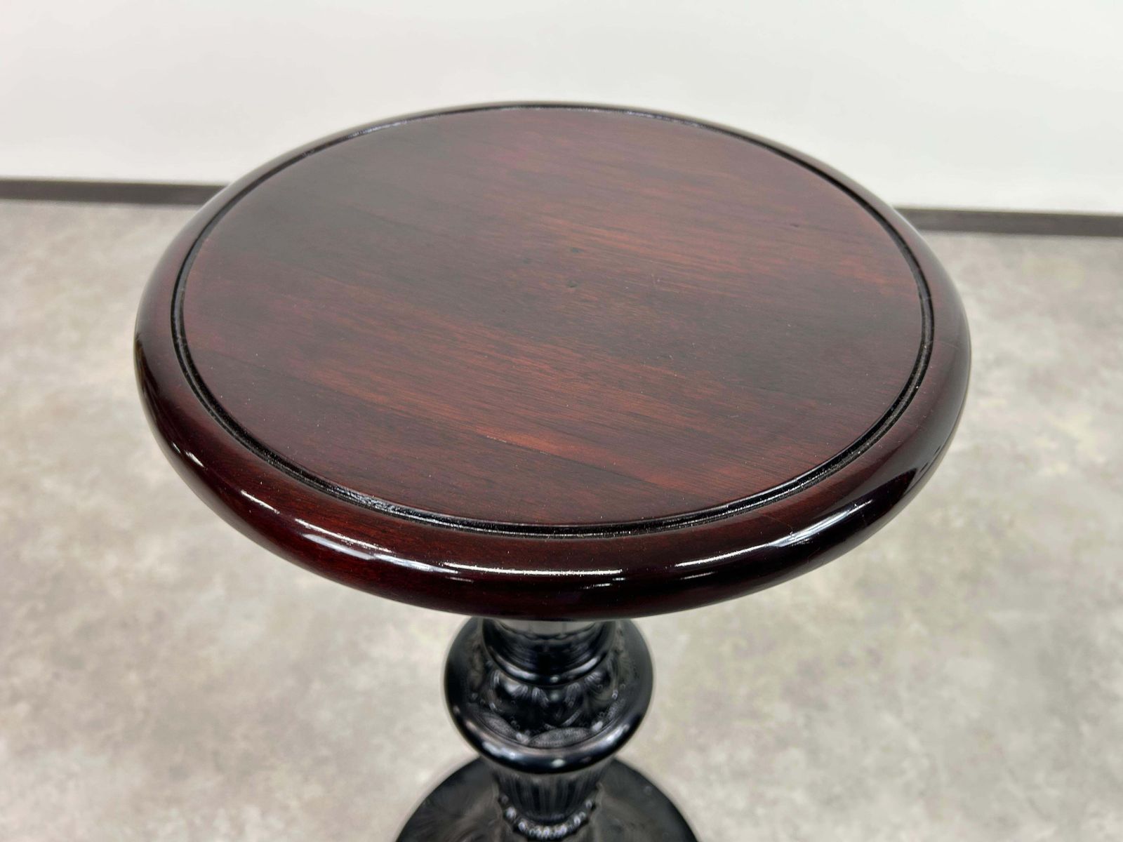 Art Deco Plant Stand photo vinterior