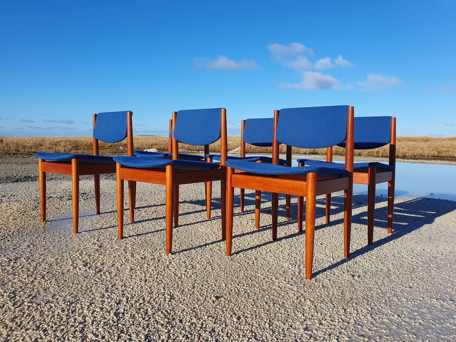 A Set Of Six Model 197 Dining Chairs By Finn Juhl For France & Son, Denmark.