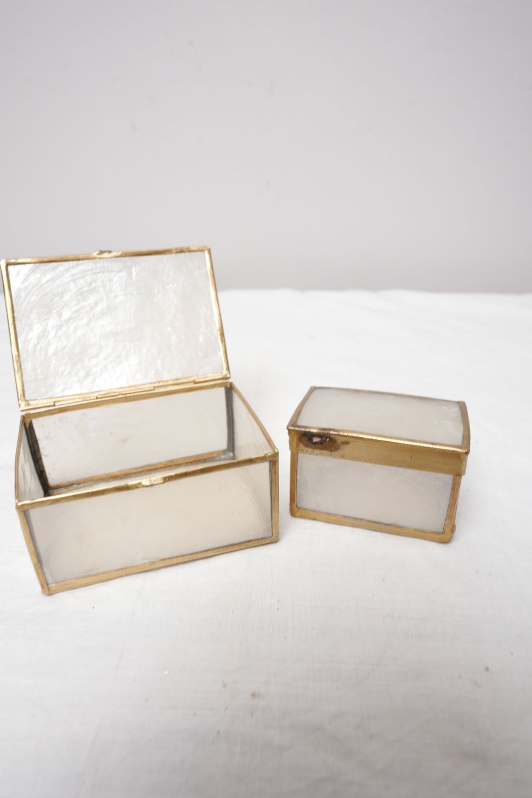 Vintage Mother Of Pearl Trinket Jewellery Boxes With Brass Features photo 95.0