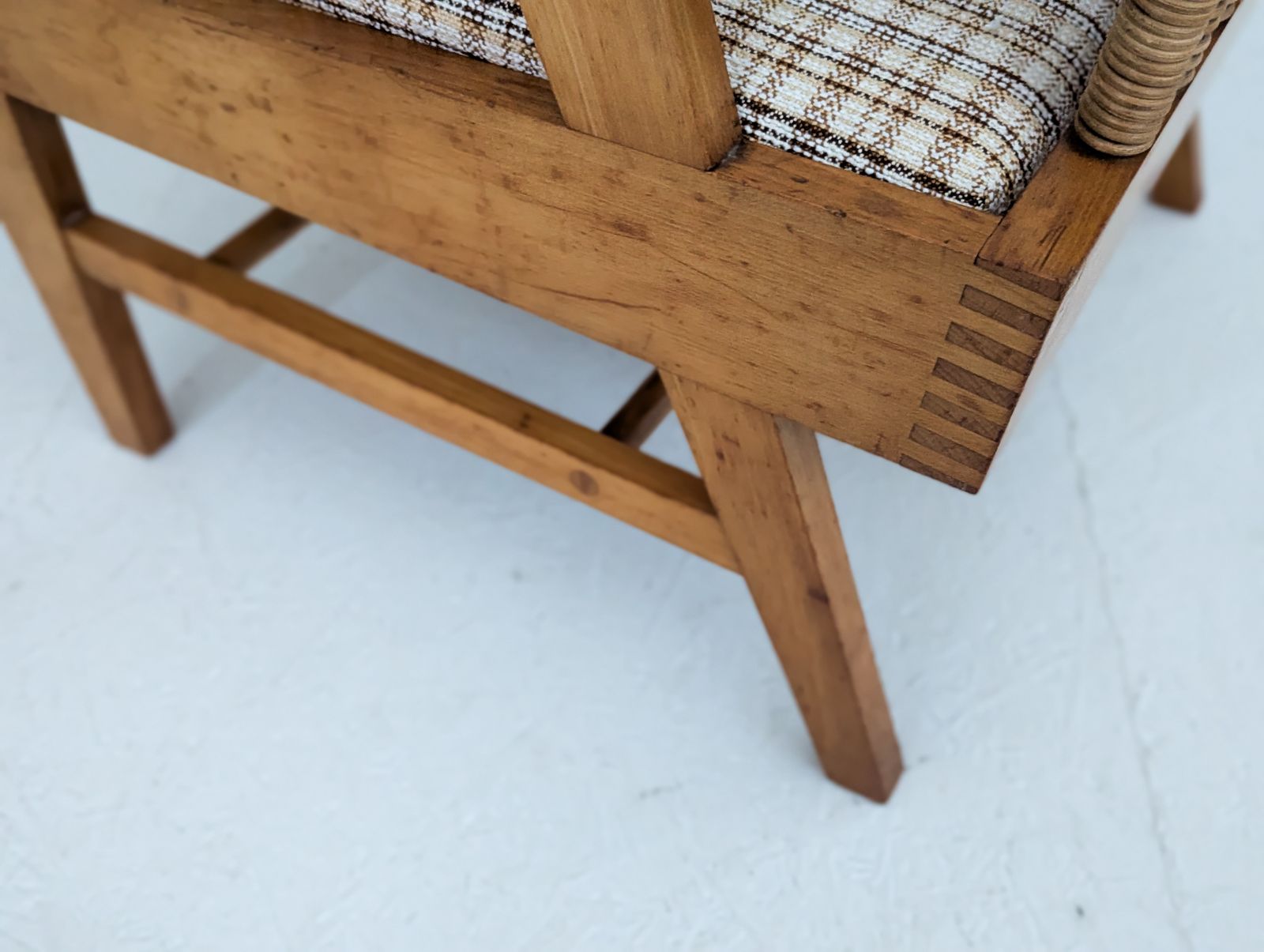 photo vintage Sculptural Beech And Rattan Armchair With Footstool By úľuv, 1960s