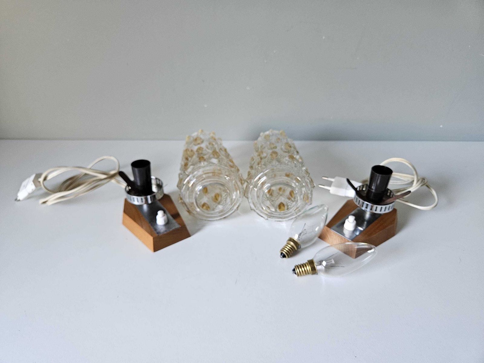 Vintage Bedside Lamps Pair / Desk Lamps / 60's / Mid Century Modern photo vintage
