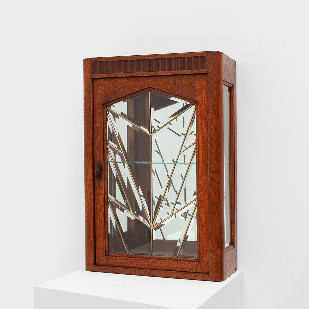 Art Deco French Oak Cabinet With Beveled Leaded Glass, 1920s