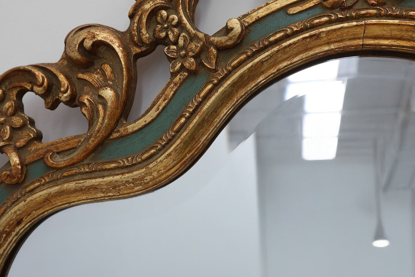 Belgian Louis XV Style Baroque Gilt Mirror With Knitter Duro Brevete Label, 1950s photo vintage