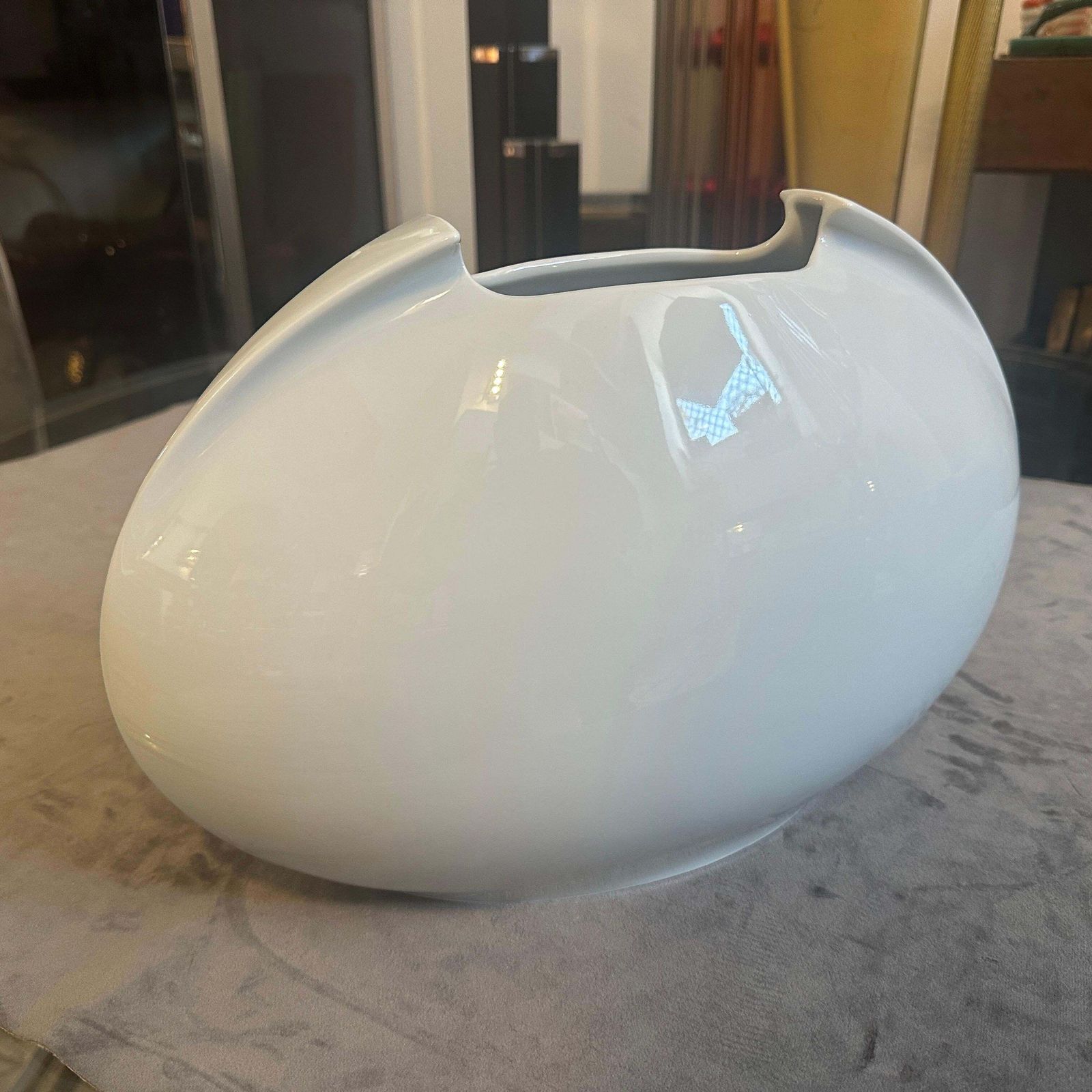 1990s Minimalist White Porcelain Tasca Vase By Lino Sabattini For Rosenthal photo 1013.0