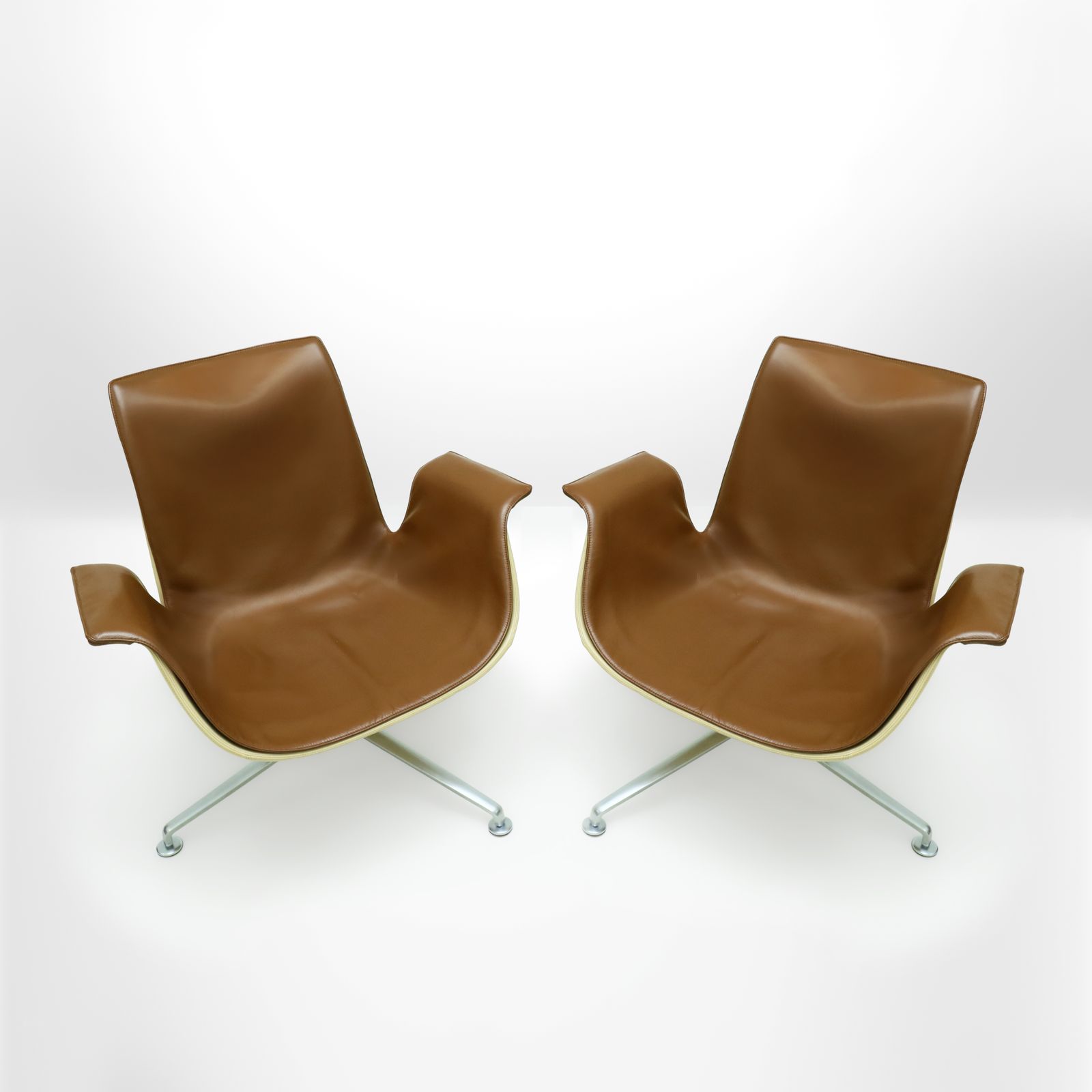 Preben Fabricius And Jorgen Kastlhom Two Tone Leather Fk Lounge Chairs For Walter Knoll photo 4750.0