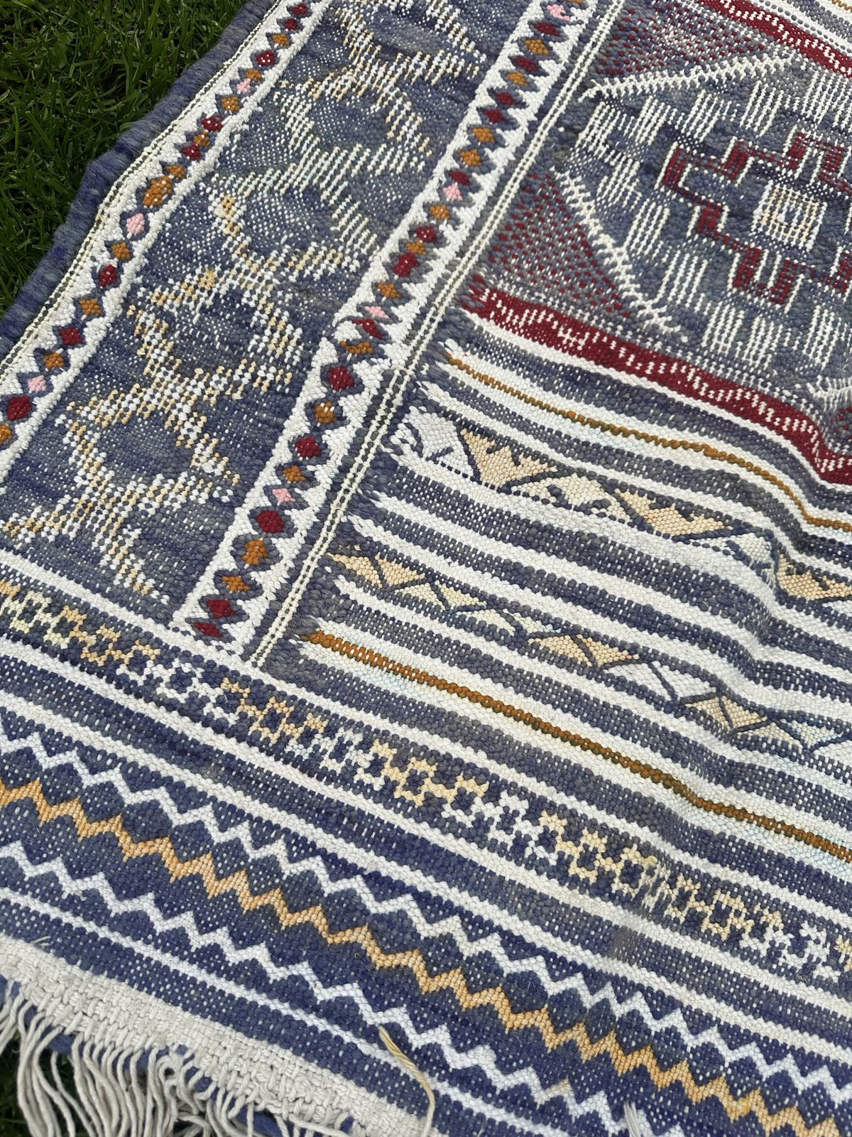 photo for sale Nomadic Berber Handwoven Kilim Rug Tiflet