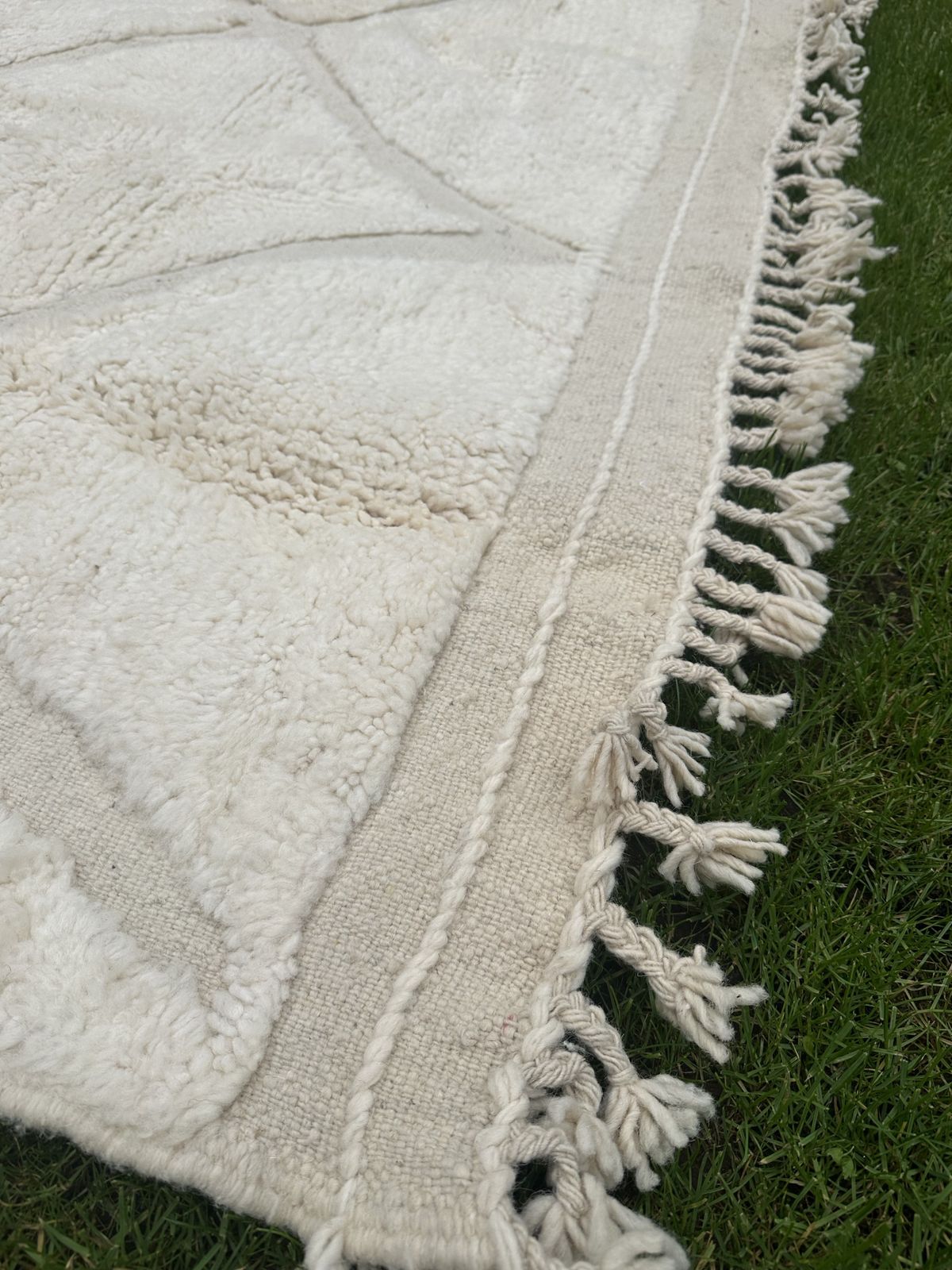 Moroccan Berber Cream Wool Rug Beni Ourain Atlas Carpets photo vinterior