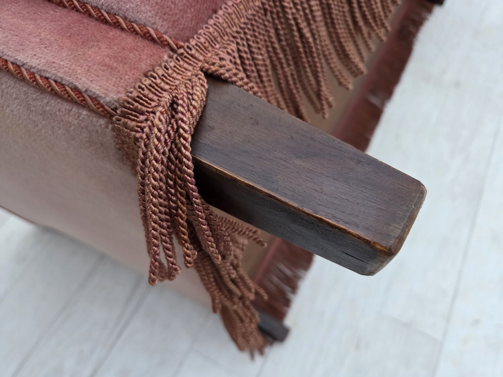 1970s, Danish 2 Seater Sofa, Original Salmon Pink Furniture Velour. photo vinterior