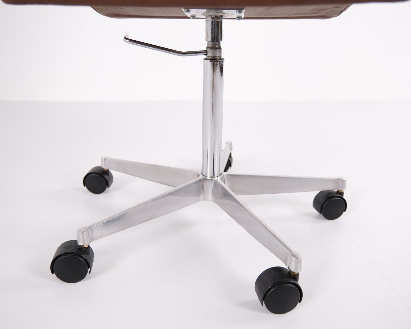 Oxford Classic Office Chair   Model 3291   Brown Leather   Arne Jacobsen   Fritz Hansen photo vintage