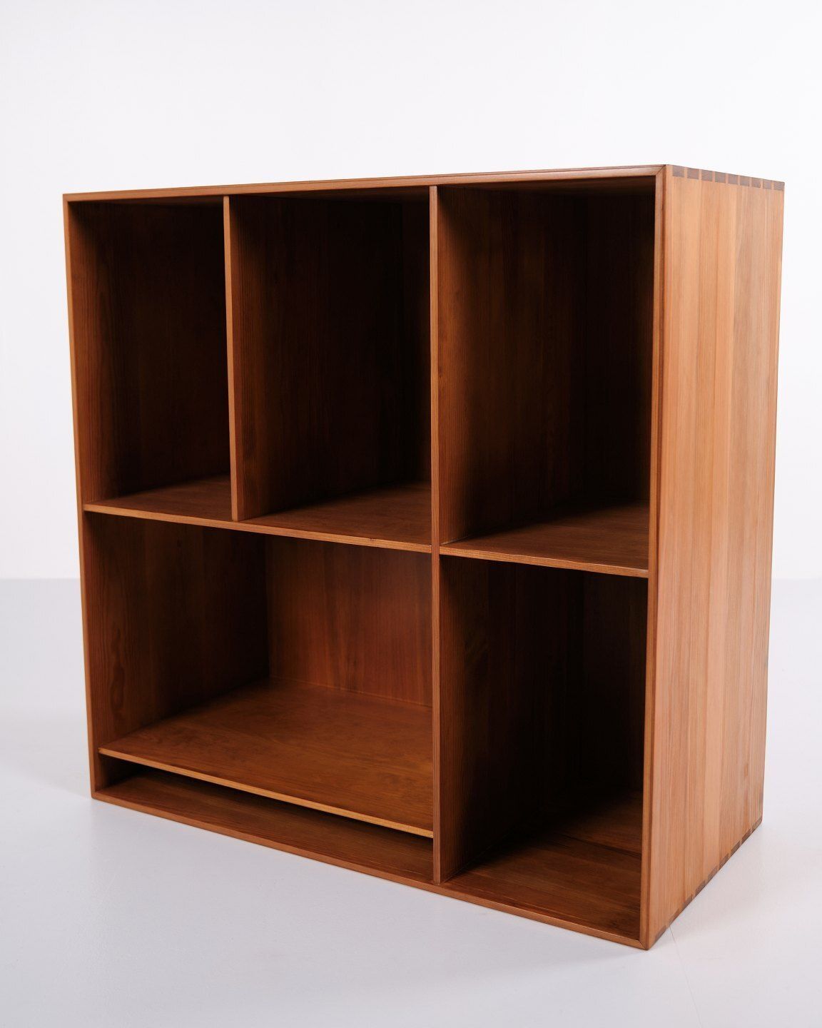 Bookcase   Oregon Pine   Mogens Koch   Rud. Rasmussen   1970s photo 1275.0