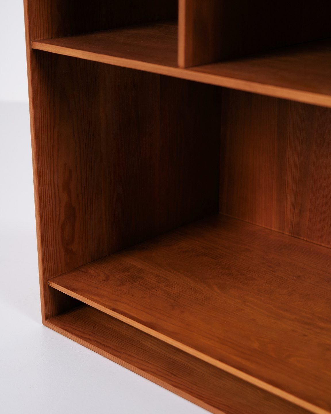 Bookcase   Oregon Pine   Mogens Koch   Rud. Rasmussen   1970s photo vinterior