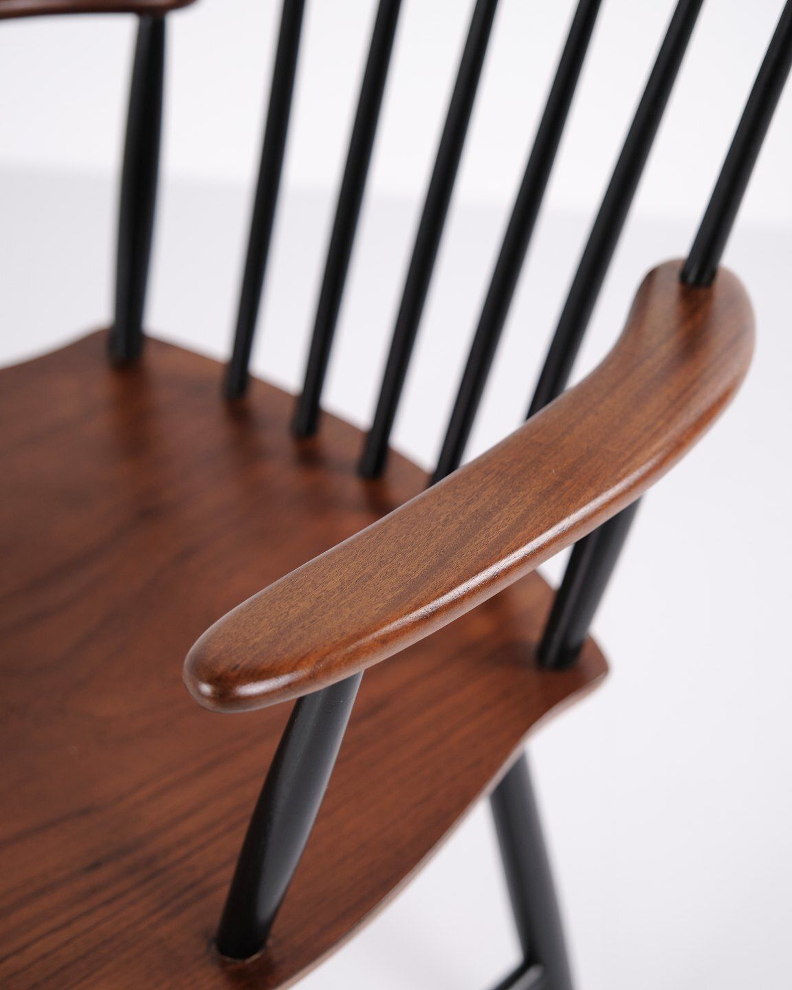 Armchair   Rosewood & Black Painted   Poul M. Volther   Farstrup   1960s photo vinterior
