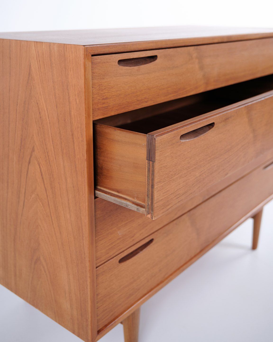 Chest Of Drawers   4 Drawers   Teak Wood   Ib Kofod Larsen   Brande Furniture Factory   1950s photo vinterior