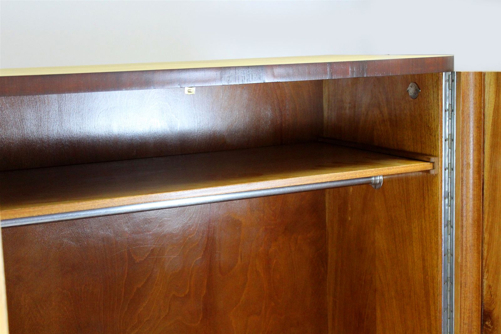 photo vinterior Bauhaus Chromed Tubular Steel Wardrobe By Hynek Gottwald, 1930s