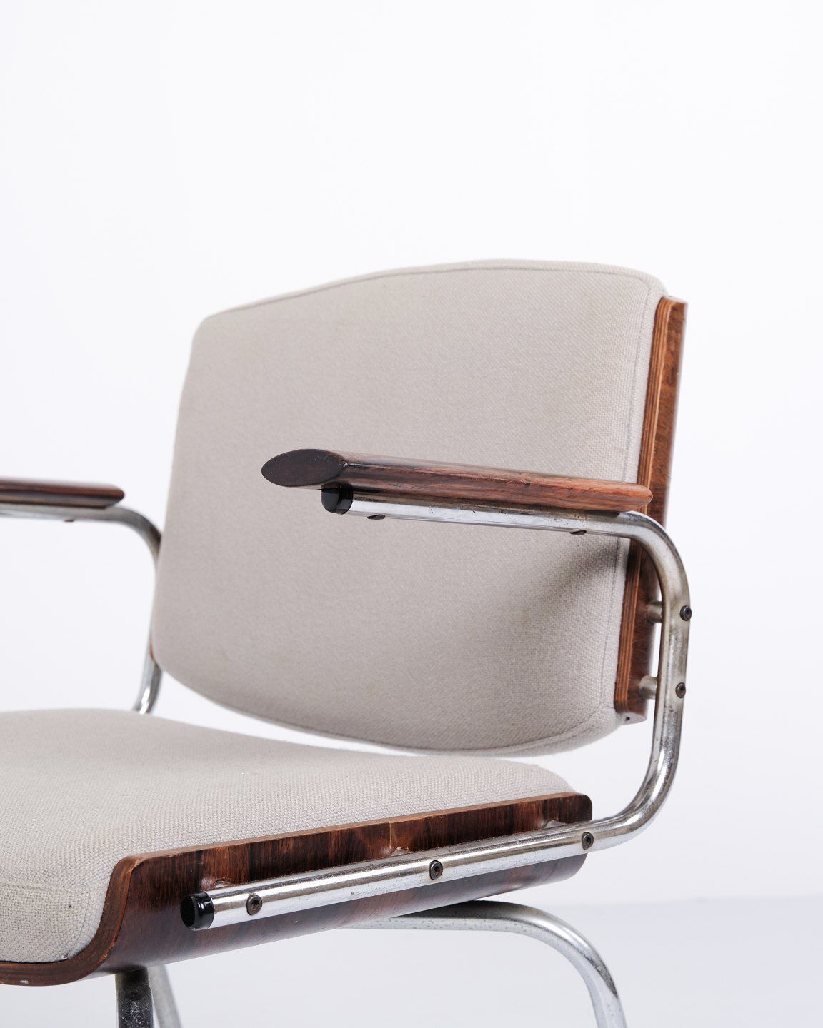 Set Of Four Conference Chairs   Rosewood & Light Grey Fabric   Duba   1960s photo Furniture