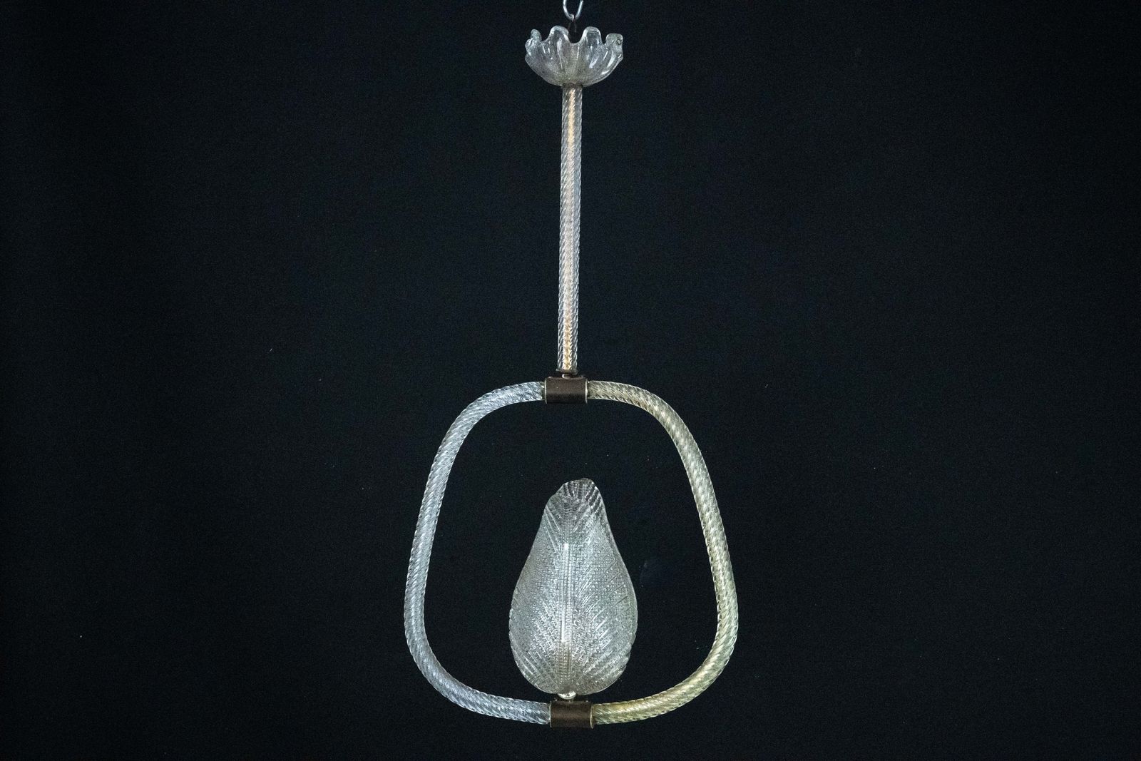 photo furniture Ercole Barovier Murano Glass Chandelier. Italy 1940s