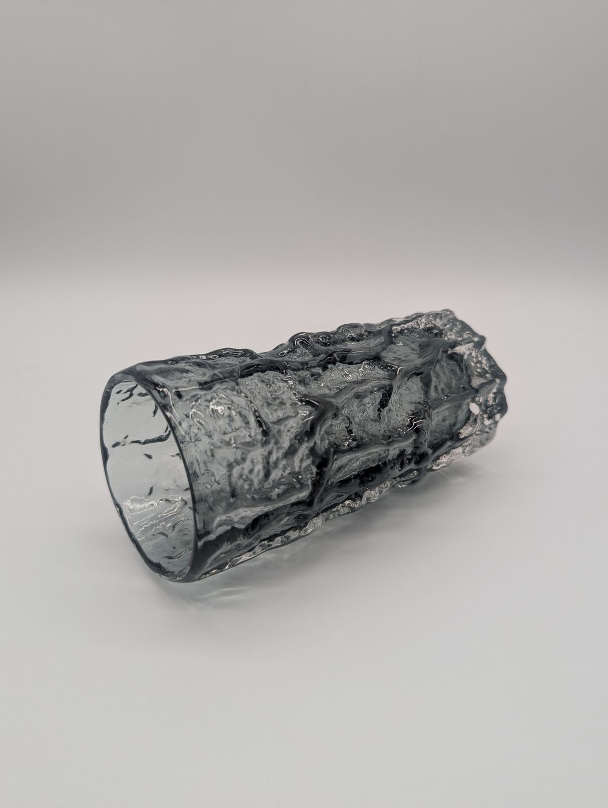 Whitefriars Glass | Geoffrey Baxter “Bark” Vase, Pewter, 15.3 Cm photo vinterior