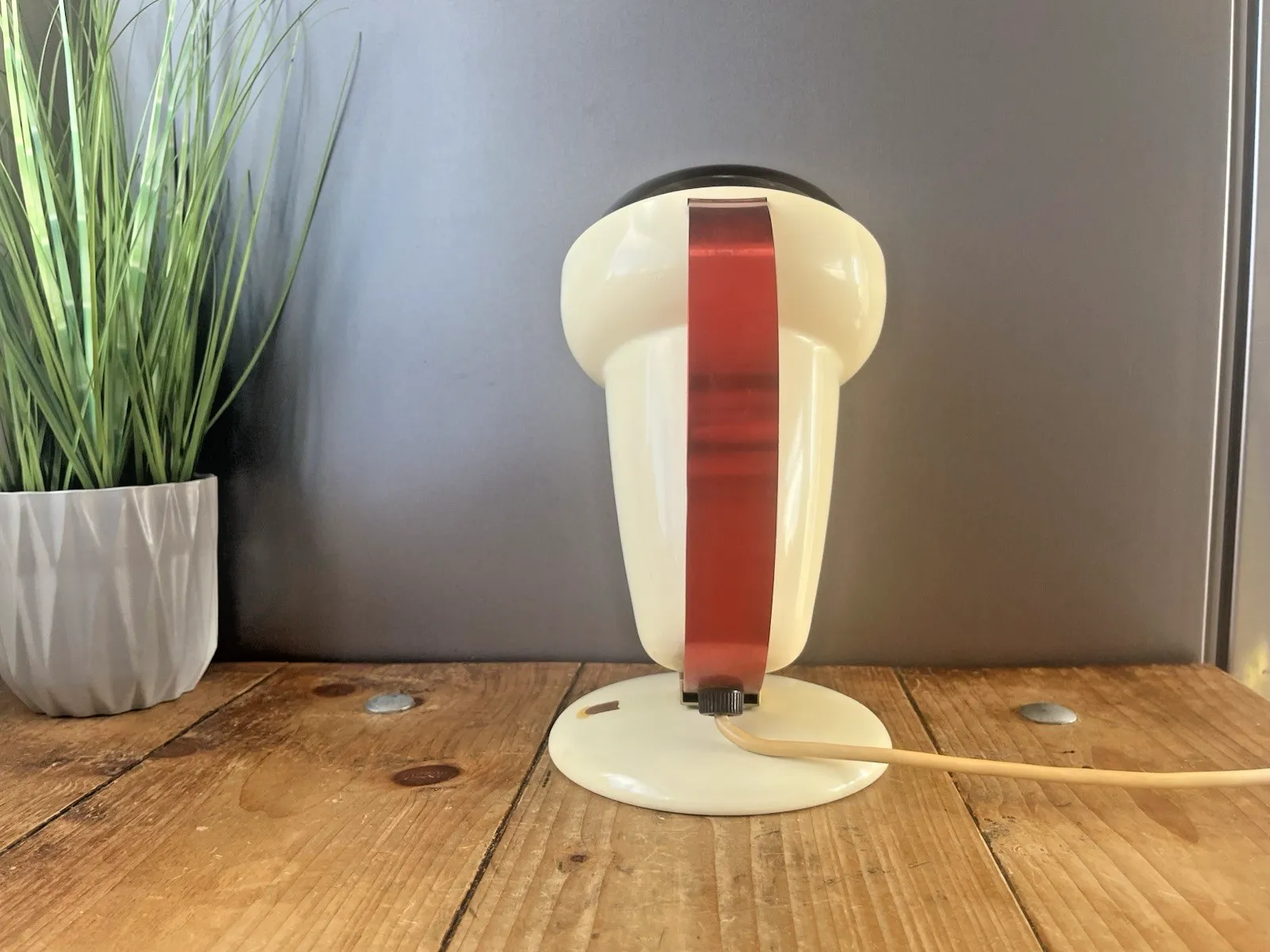 photo vintage Space Age 50's Philips Red Saturn Circle Designer Heat Desk Wall Lamp C Perriand