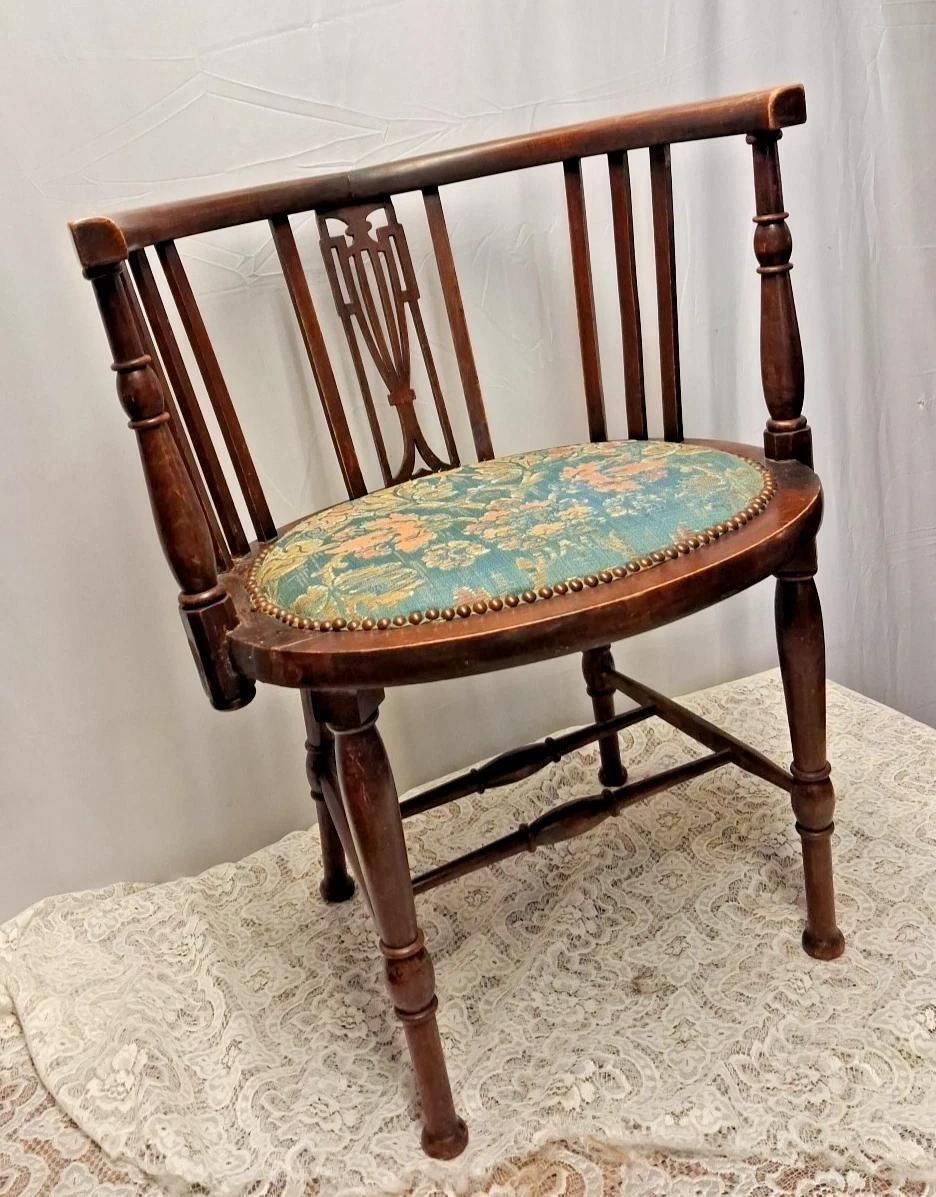 Antique Edwardian Art Nouveau Corner Chair