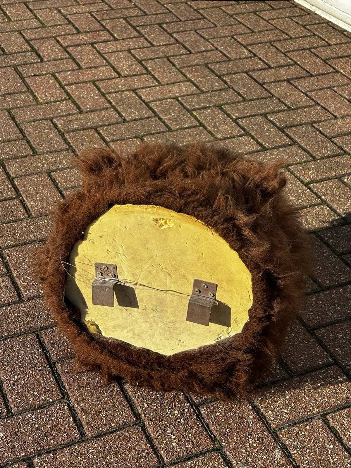 Shop Display Full Size Grizzly Bears Head (This Is Not A Real Bears Head) photo vinterior
