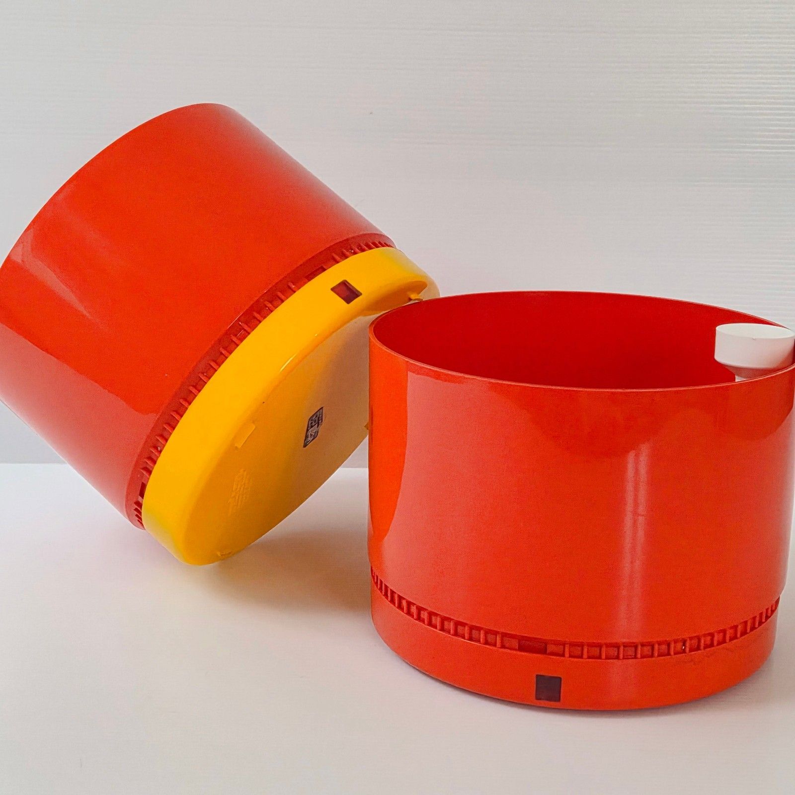 Paire de jardinières rondes vintage Nena Balsari Vastill par Reflex, années 1970 photo furniture