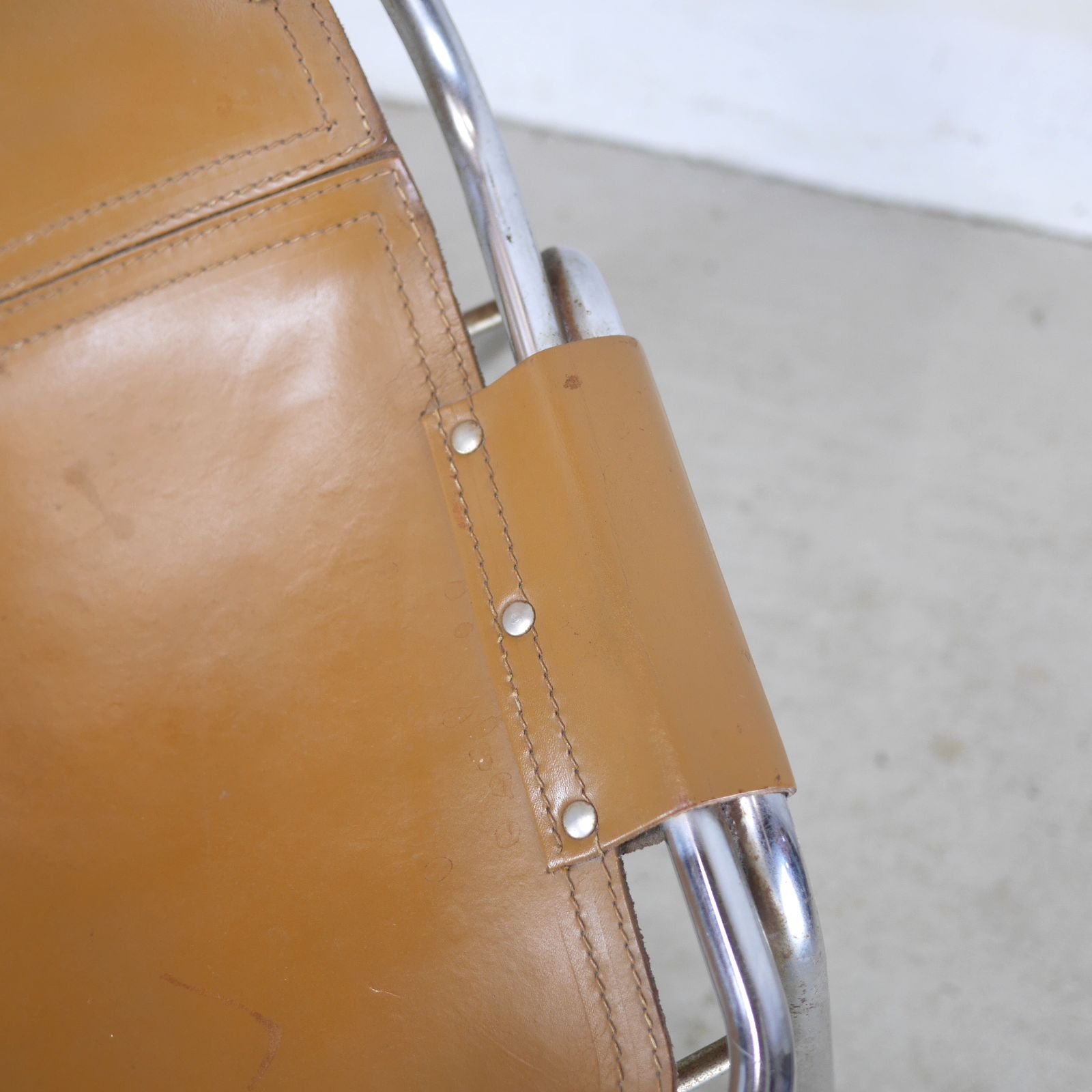 photo furniture Set 4 Mid Century Vintage Charlotte Perriand Les Arches Leather Chairs #103058