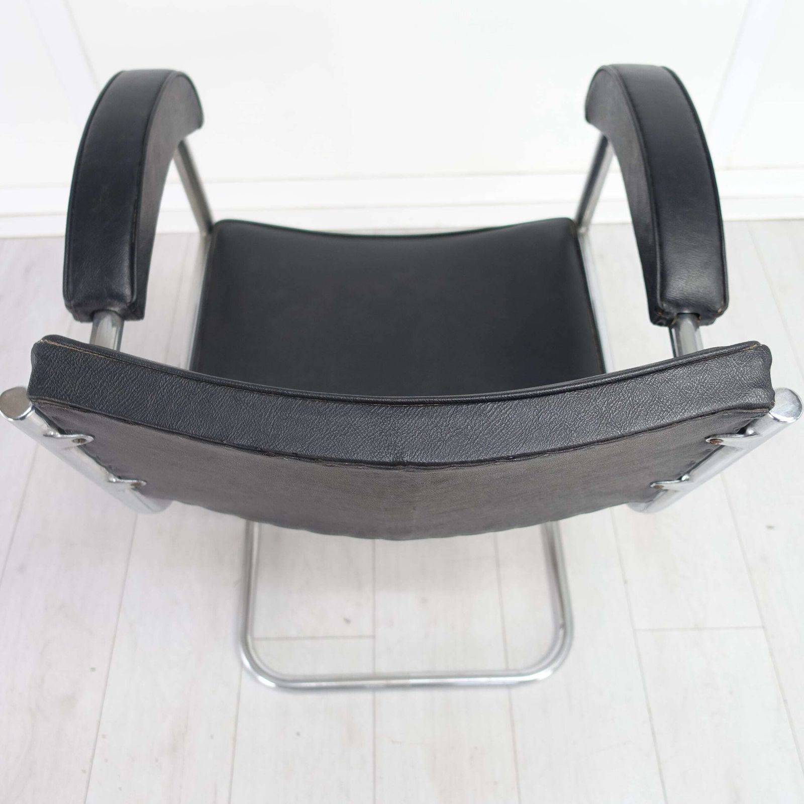 Pair Of Art Deco Arm Chairs By Serge Chermayeff English 1930's photo vinterior