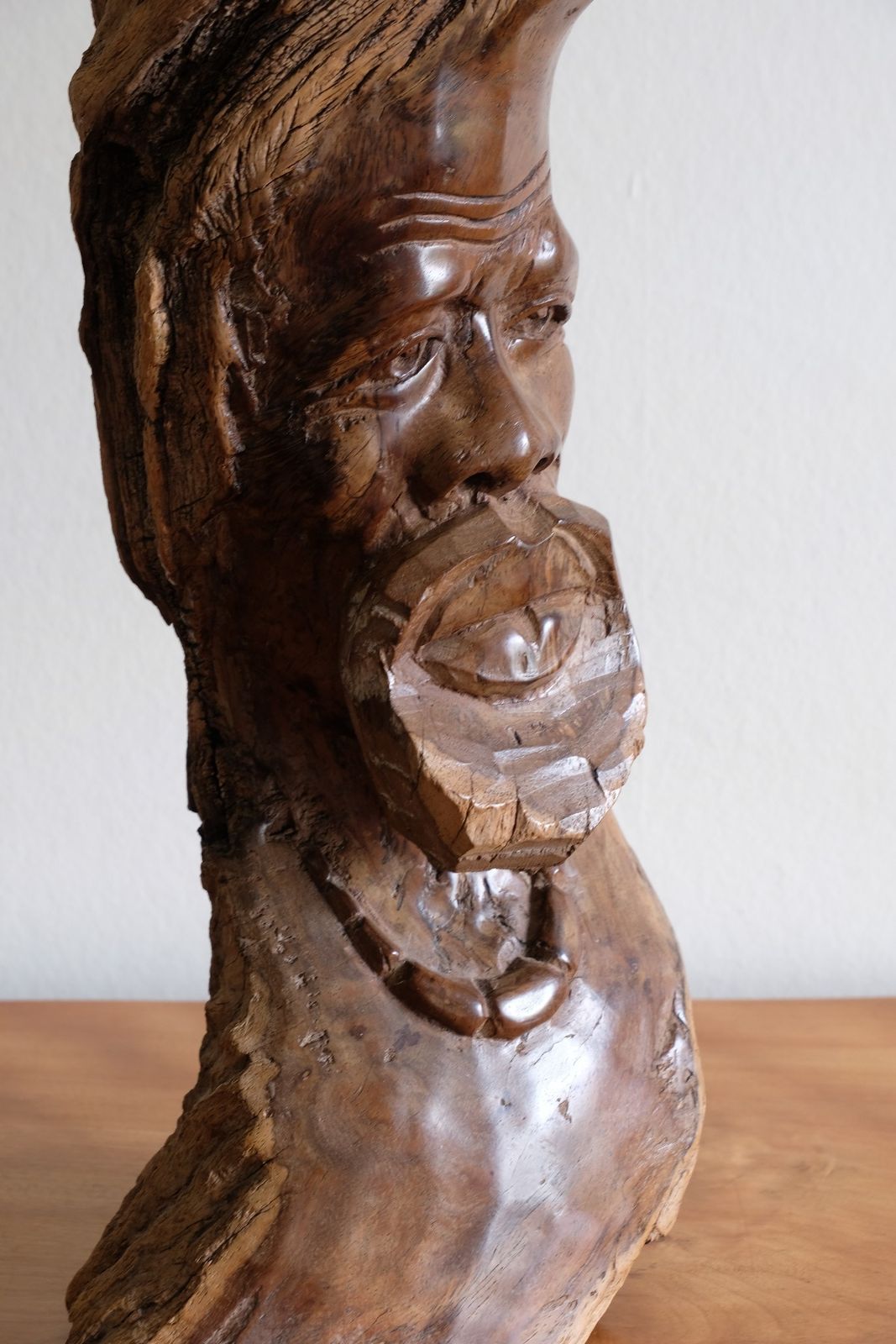 photo furniture Makonde Root Wood Bust – Tribal Elder Portrait Sculpture