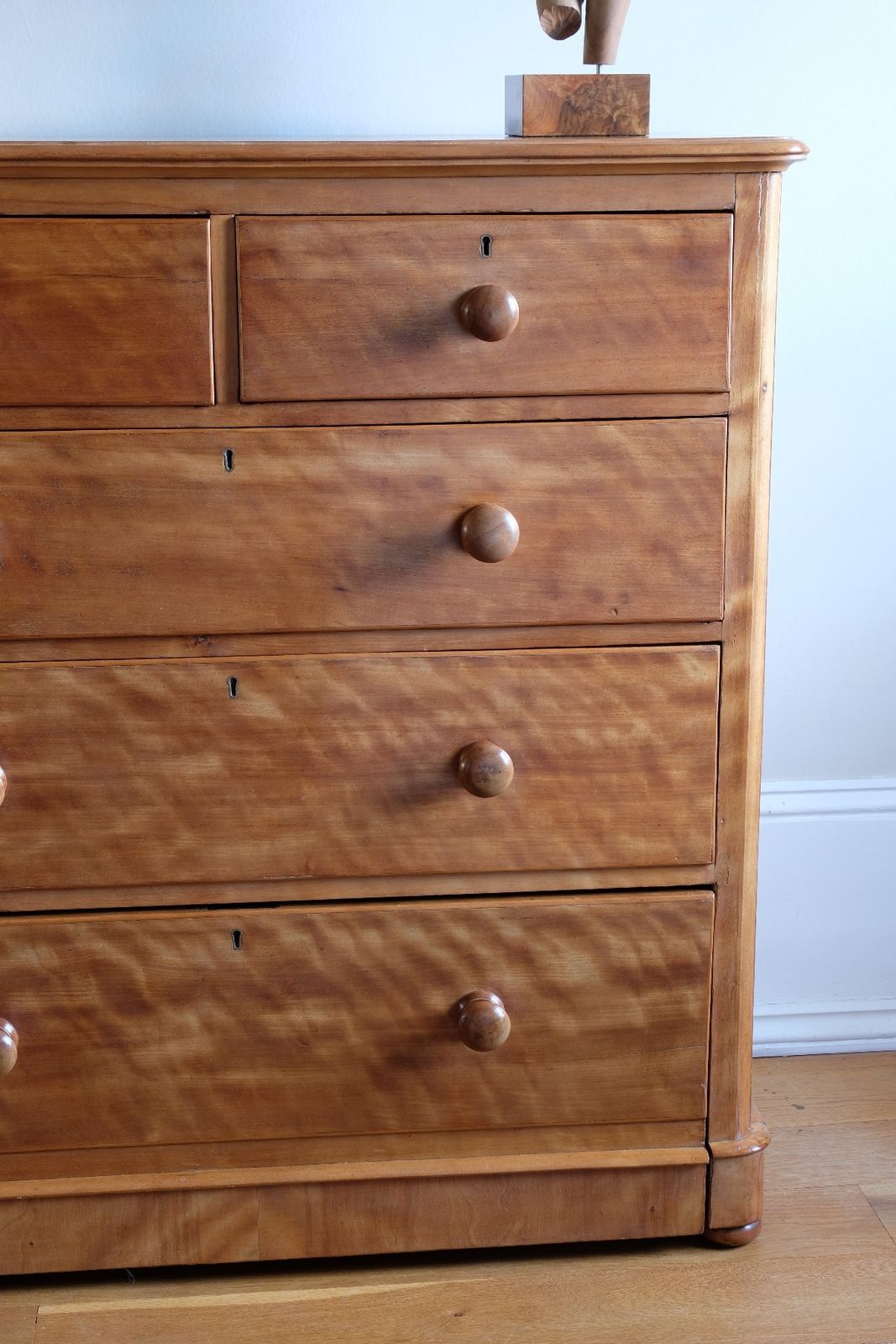 Victorian Scottish Satin Birch Chest Of Drawers With Plinth Drawer photo Furniture