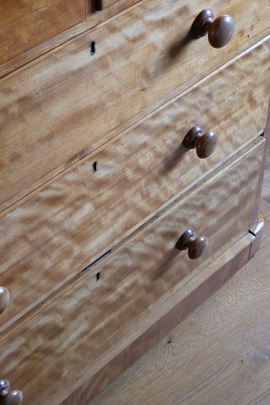 Victorian Scottish Satin Birch Chest Of Drawers With Plinth Drawer photo 1280.0