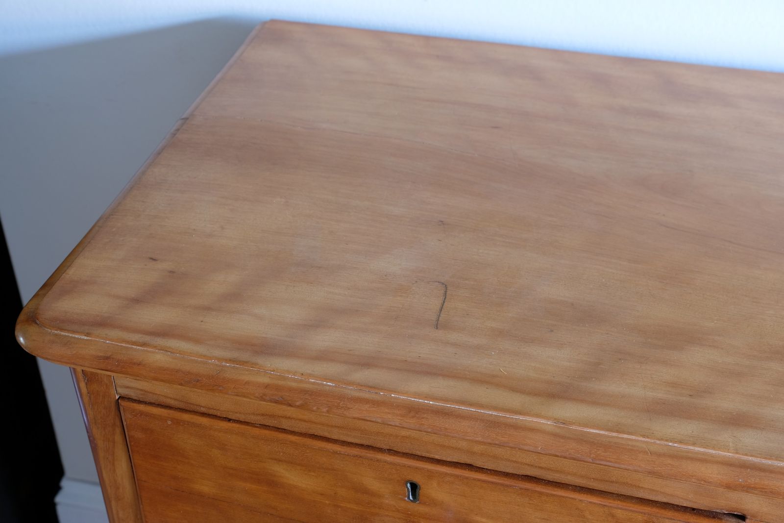 photo furniture Victorian Scottish Satin Birch Chest Of Drawers With Plinth Drawer