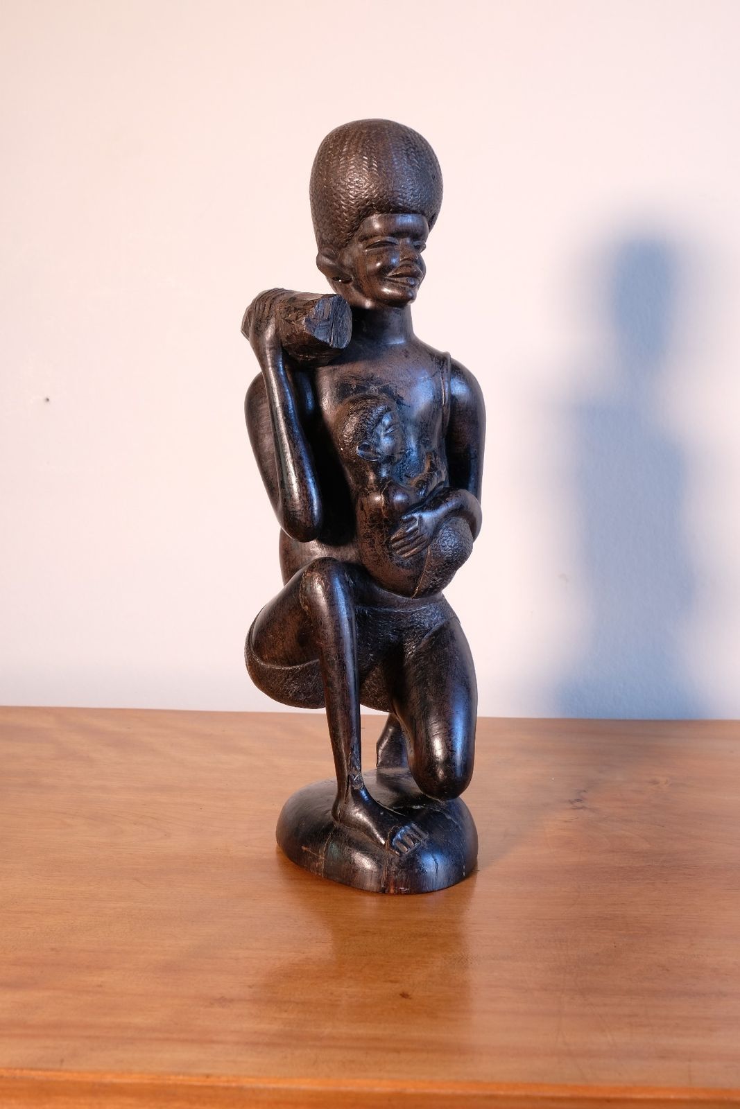 photo furniture East African Solid Ebony Sculpture Mother And Child 34.5 Cm